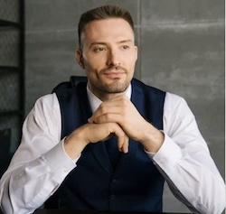 Дмитрий Шипика