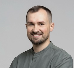 Дмитрий Толстяков